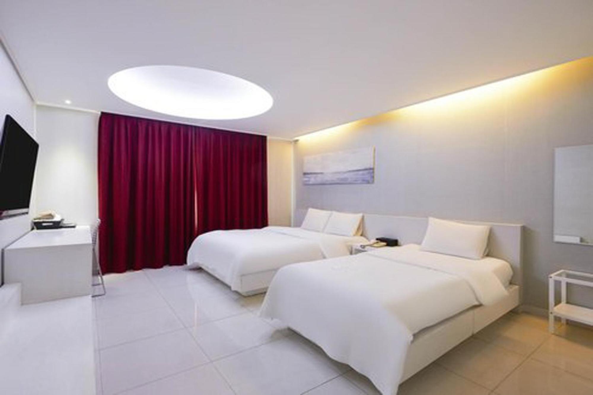 G Tourist Hotel Wolmido 仁川 外观 照片