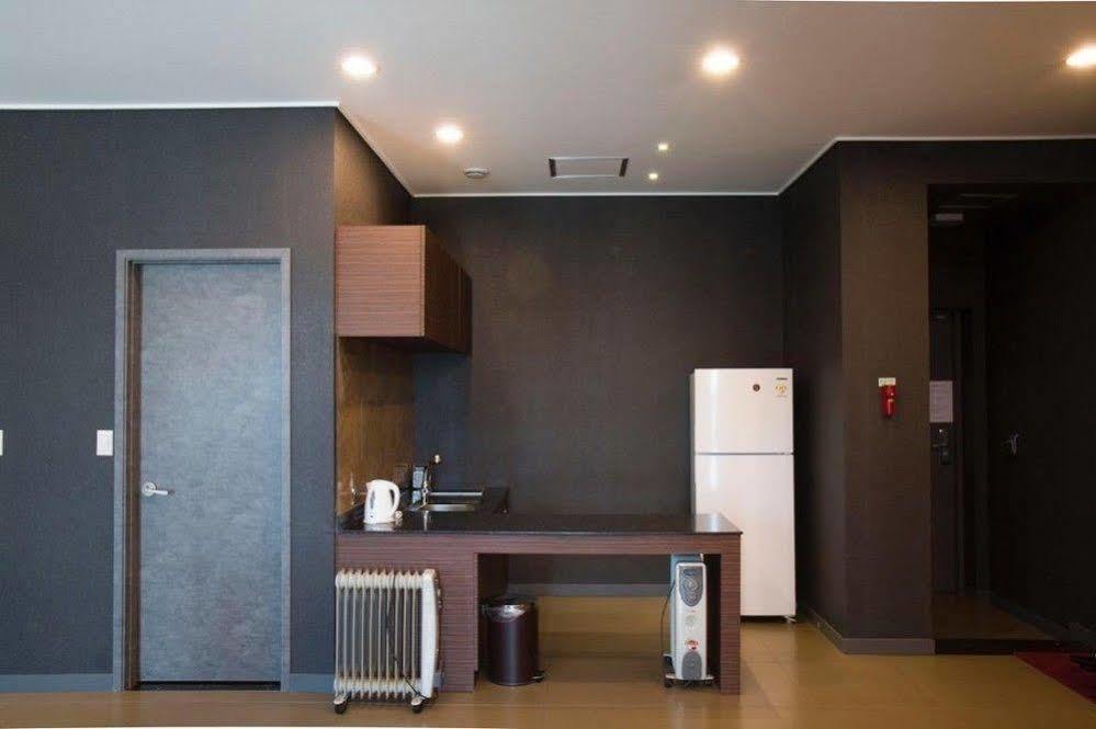 G Tourist Hotel Wolmido 仁川 外观 照片