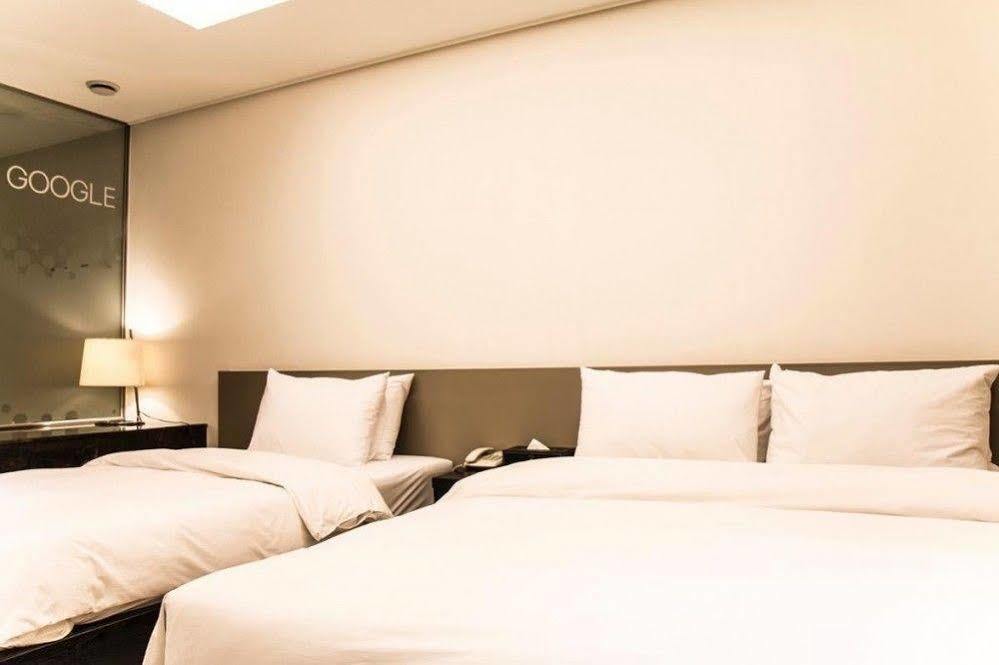G Tourist Hotel Wolmido 仁川 外观 照片