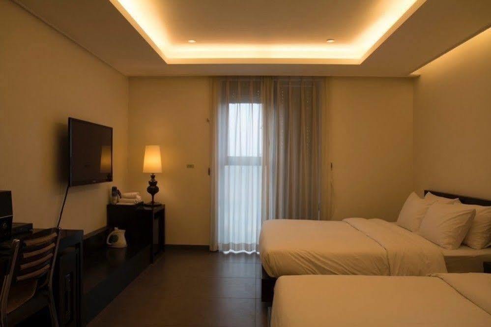 G Tourist Hotel Wolmido 仁川 外观 照片