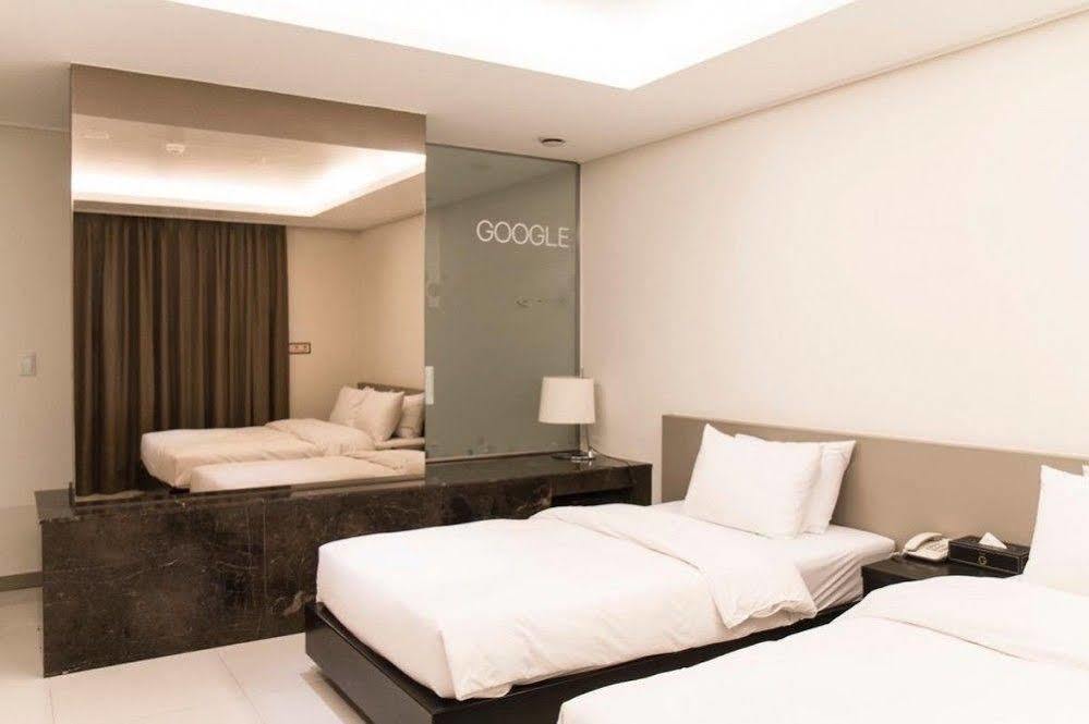 G Tourist Hotel Wolmido 仁川 外观 照片