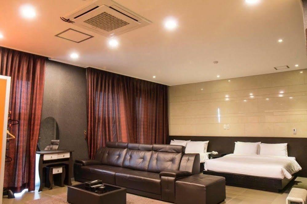 G Tourist Hotel Wolmido 仁川 外观 照片