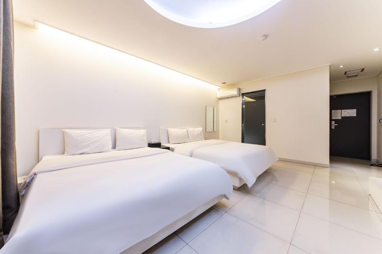G Tourist Hotel Wolmido 仁川 外观 照片