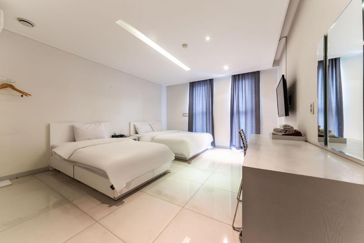 G Tourist Hotel Wolmido 仁川 外观 照片